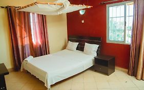 Salama Hotel Majunga